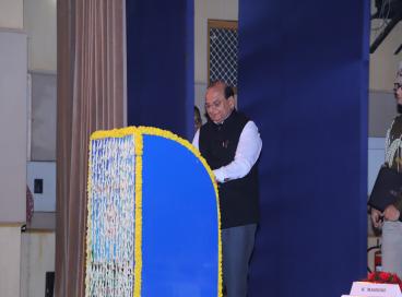 Unveiling of Bust of Sardar Vallabhbhai Patel by Shri Vinai Kumar Saxena, Hon'ble Lieutenant Governor of Delhi.
